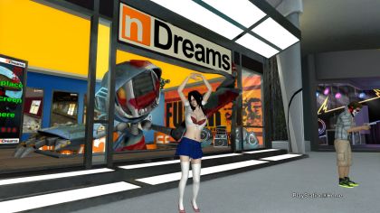 Not seen: numerous people taking pics.