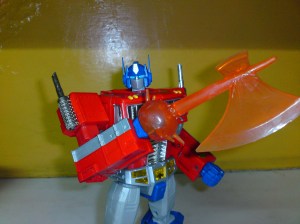 You can even see the hand at the base of the Energy Axe!